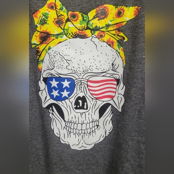 💀 Gray Skull Graphic Tank Top – Edgy Casual Streetwear | Size Large - Picture 2 of 5